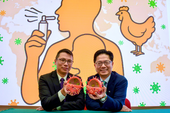 港大醫學院開發無針接種減活流感疫苗，提供廣效防護人類及禽流感病毒亞型。這項突破性研究成果已獲多項專利，並在今年的第 50 屆日內瓦國際發明展中榮獲多個大獎，包括沙特創新卓越獎和兩枚金牌，其中一枚金牌還獲得了評審團特別嘉許。（右起：潘烈文教授及錢永康博士）
 